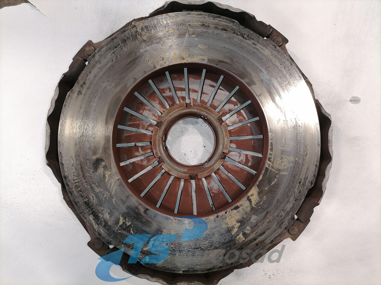 Scania clutch cover 574867 - Embrayage et pièces pour Camion: photos 3 Scania clutch cover 574867 - Embrayage et pièces pour Camion: photos 3