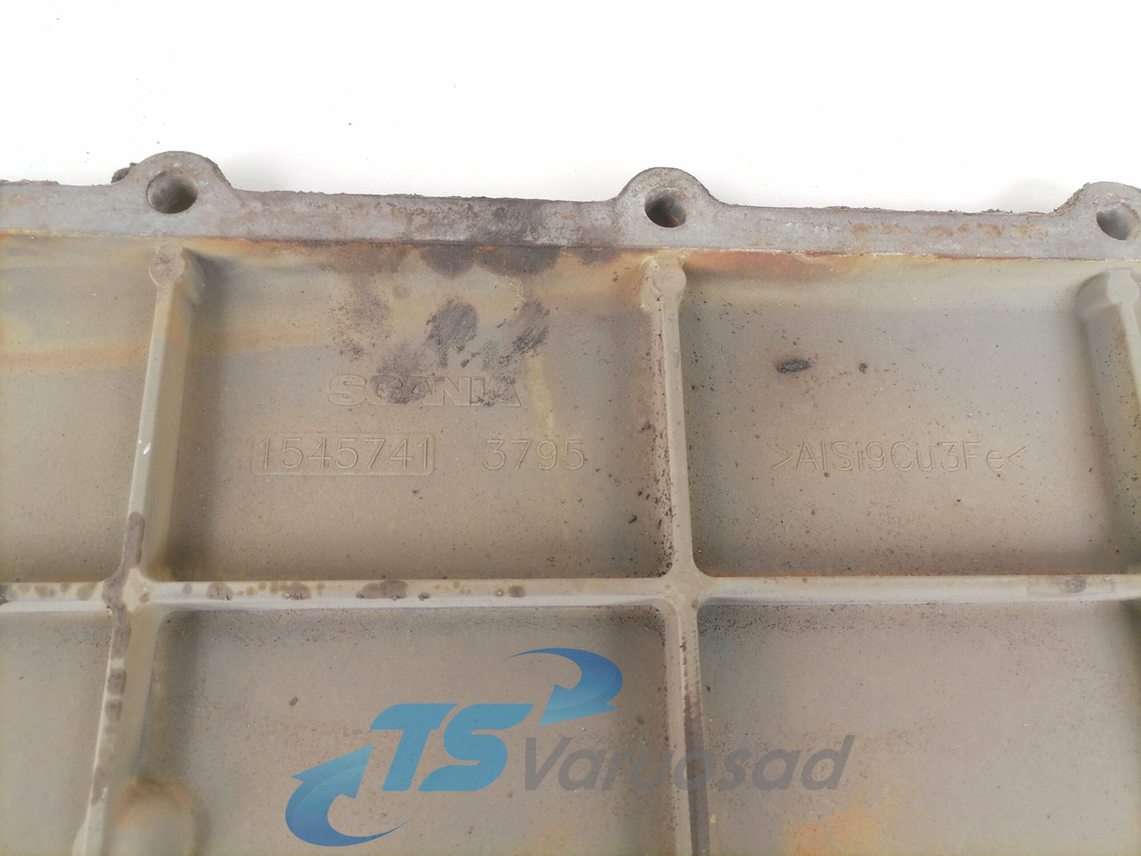 Scania engine side cover 1545741 - Moteur et pièces pour Camion: photos 3 Scania engine side cover 1545741 - Moteur et pièces pour Camion: photos 3