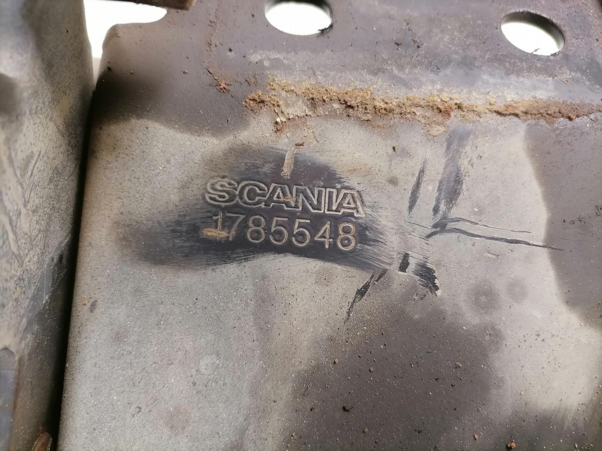 Scania lower grille carrier hinge 1785548 - Calandre pour Camion: photos 5 Scania lower grille carrier hinge 1785548 - Calandre pour Camion: photos 5