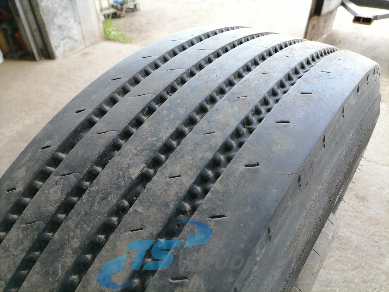 Universaalne Eracle ER-70S 315/70R22,5 31570R225 - Pneus et jantes pour Camion: photos 5 Universaalne Eracle ER-70S 315/70R22,5 31570R225 - Pneus et jantes pour Camion: photos 5