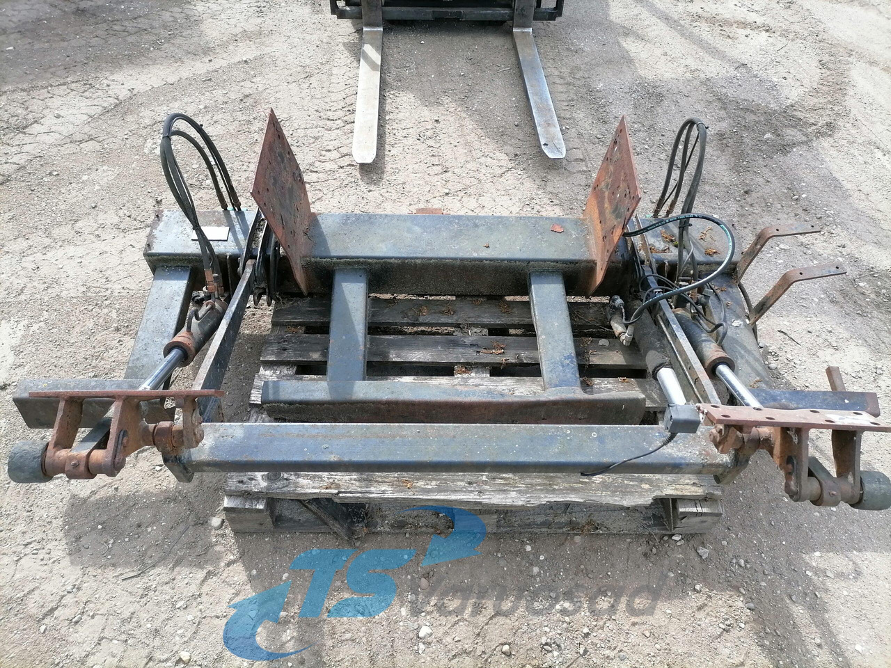 Universaalne Tagaluuktõstuki raam, MB Atego 1000KL - Pièce universelle pour Camion: photos 5 Universaalne Tagaluuktõstuki raam, MB Atego 1000KL - Pièce universelle pour Camion: photos 5