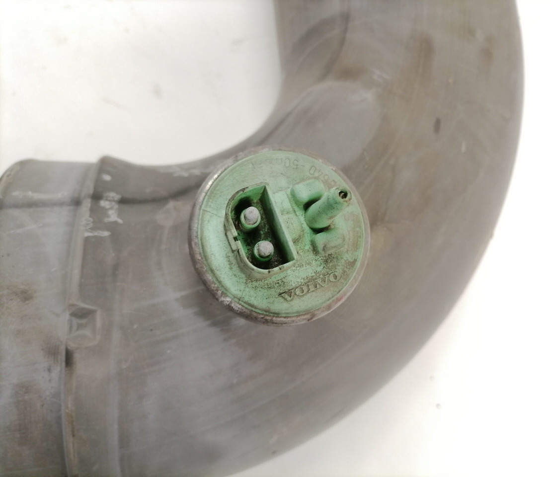 Volvo Air intake 1675536 - Système d'admission d'air pour Camion: photos 3 Volvo Air intake 1675536 - Système d'admission d'air pour Camion: photos 3