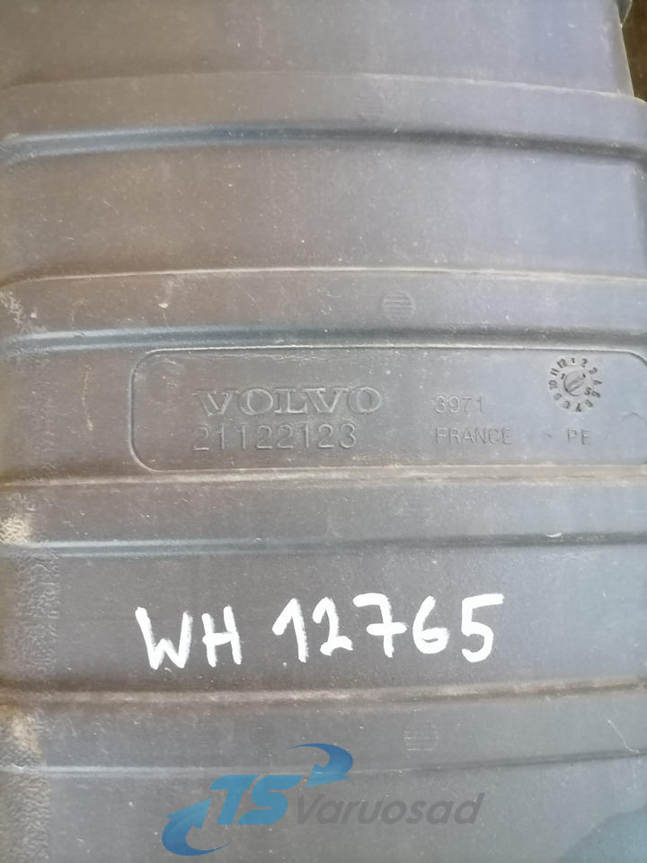Volvo Air intake 21122123 - Système d'admission d'air pour Camion: photos 5 Volvo Air intake 21122123 - Système d'admission d'air pour Camion: photos 5