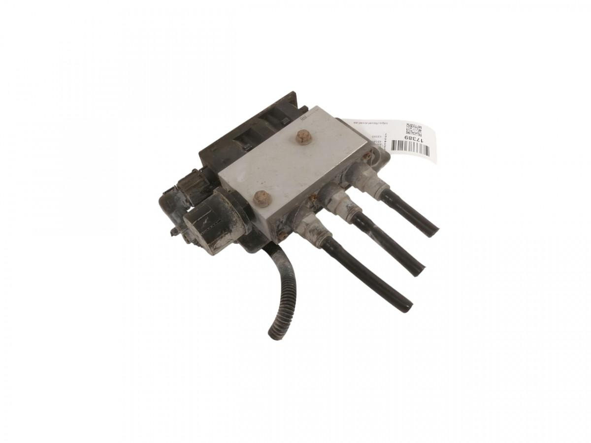 Volvo Air pressure control valve 4518591310220 - Valve de frein pour Camion: photos 1 Volvo Air pressure control valve 4518591310220 - Valve de frein pour Camion: photos 1