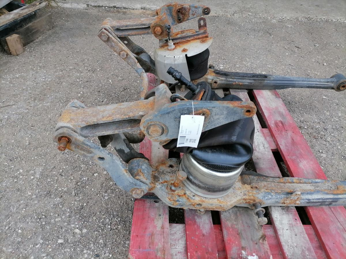 Volvo Air spring bracket 82054188 - Suspension pneumatique pour Camion: photos 5 Volvo Air spring bracket 82054188 - Suspension pneumatique pour Camion: photos 5