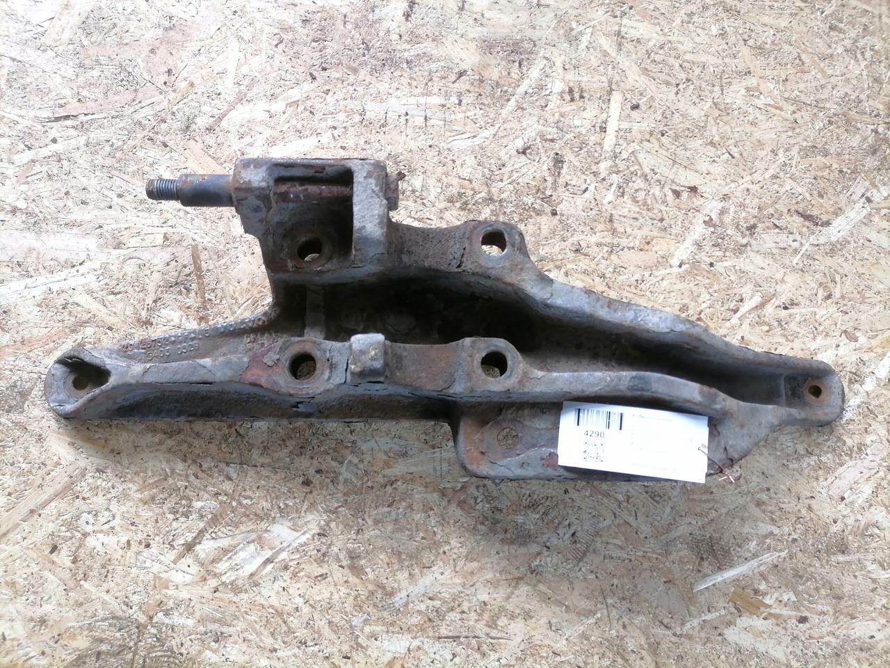 Volvo Air suspension bracket 20428752 - Essieu et pièces pour Camion: photos 1 Volvo Air suspension bracket 20428752 - Essieu et pièces pour Camion: photos 1