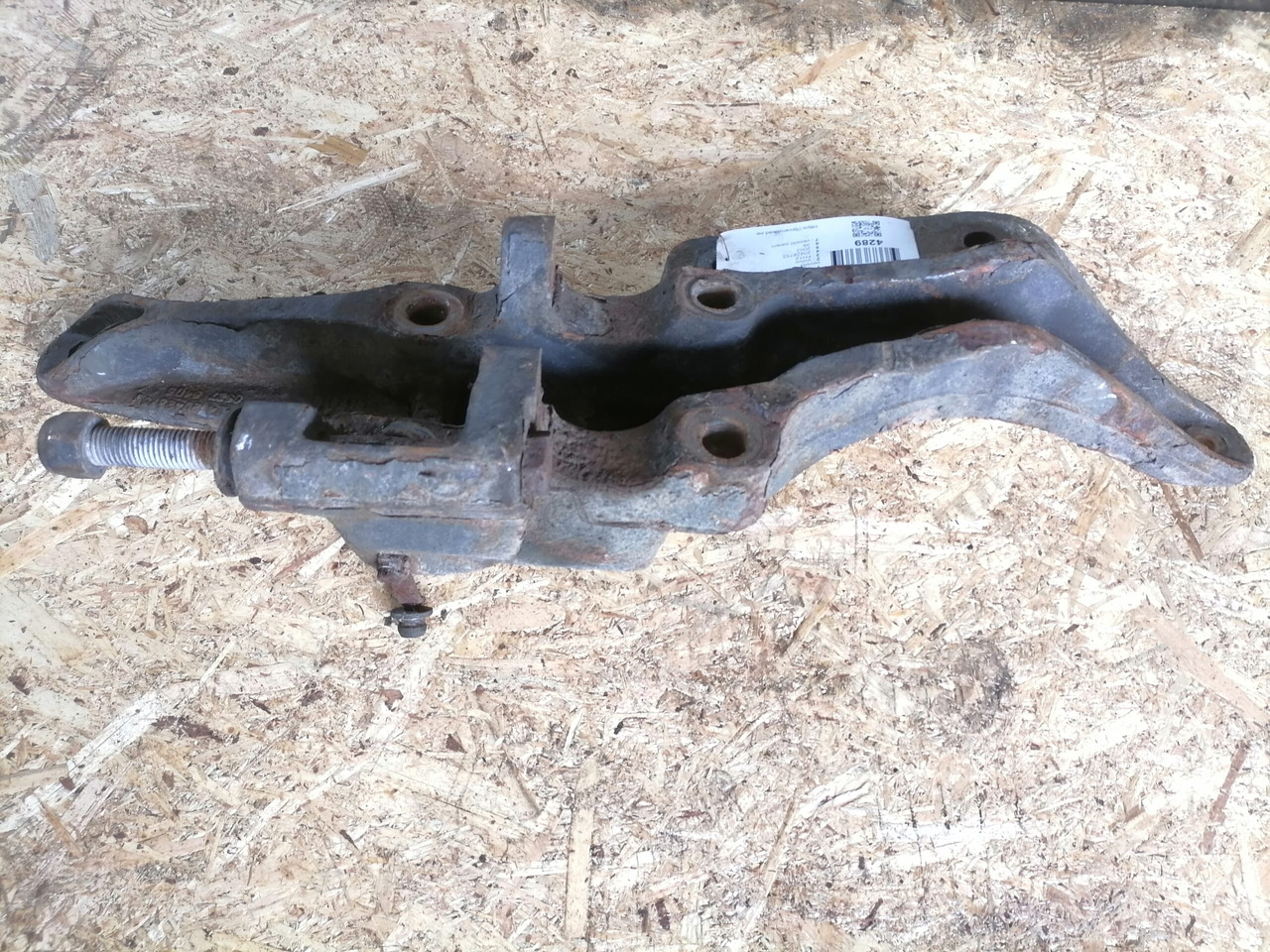 Volvo Air suspension bracket 20428753 - Essieu et pièces pour Camion: photos 4 Volvo Air suspension bracket 20428753 - Essieu et pièces pour Camion: photos 4