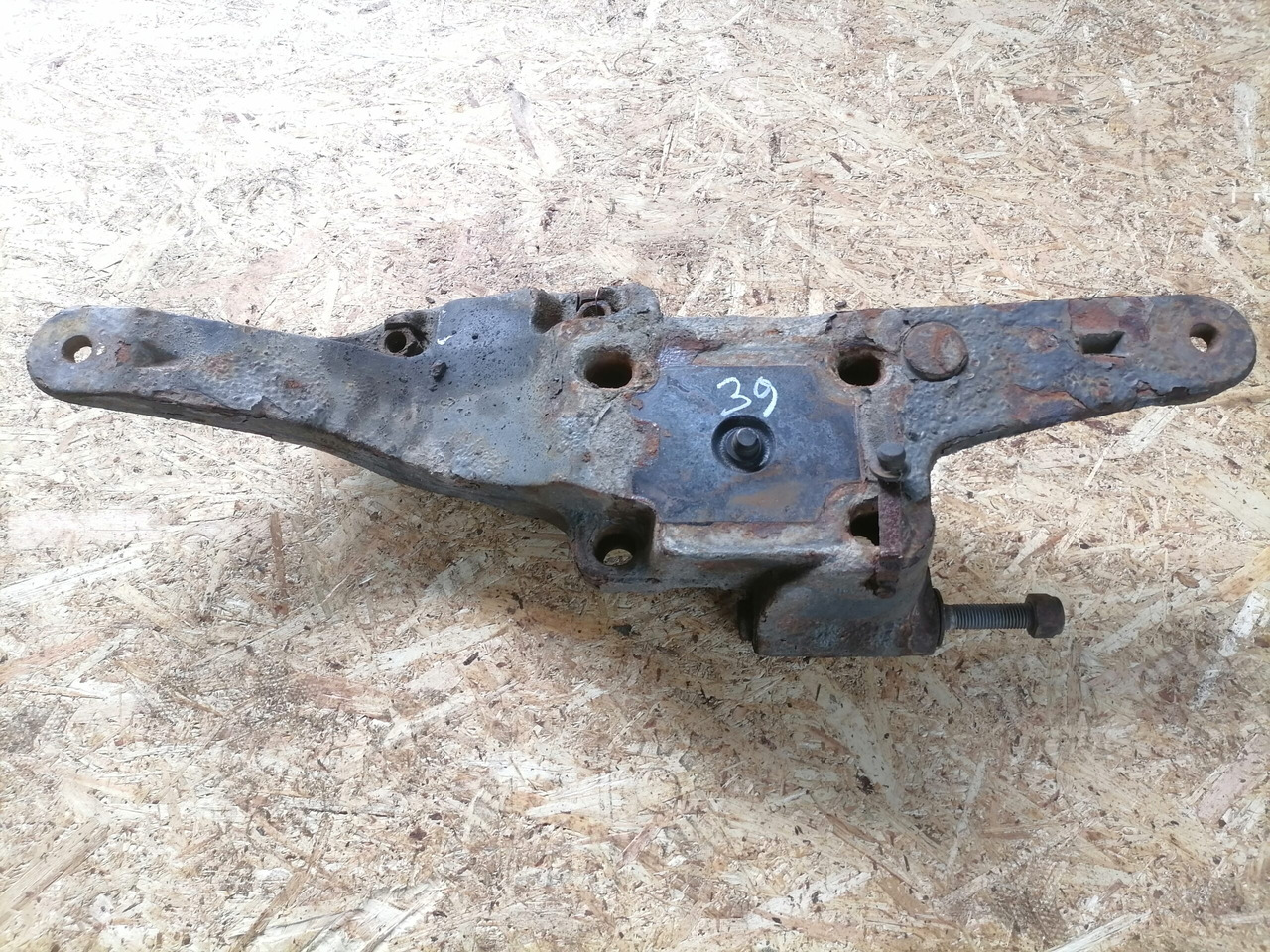 Volvo Air suspension bracket 20428753 - Essieu et pièces pour Camion: photos 5 Volvo Air suspension bracket 20428753 - Essieu et pièces pour Camion: photos 5