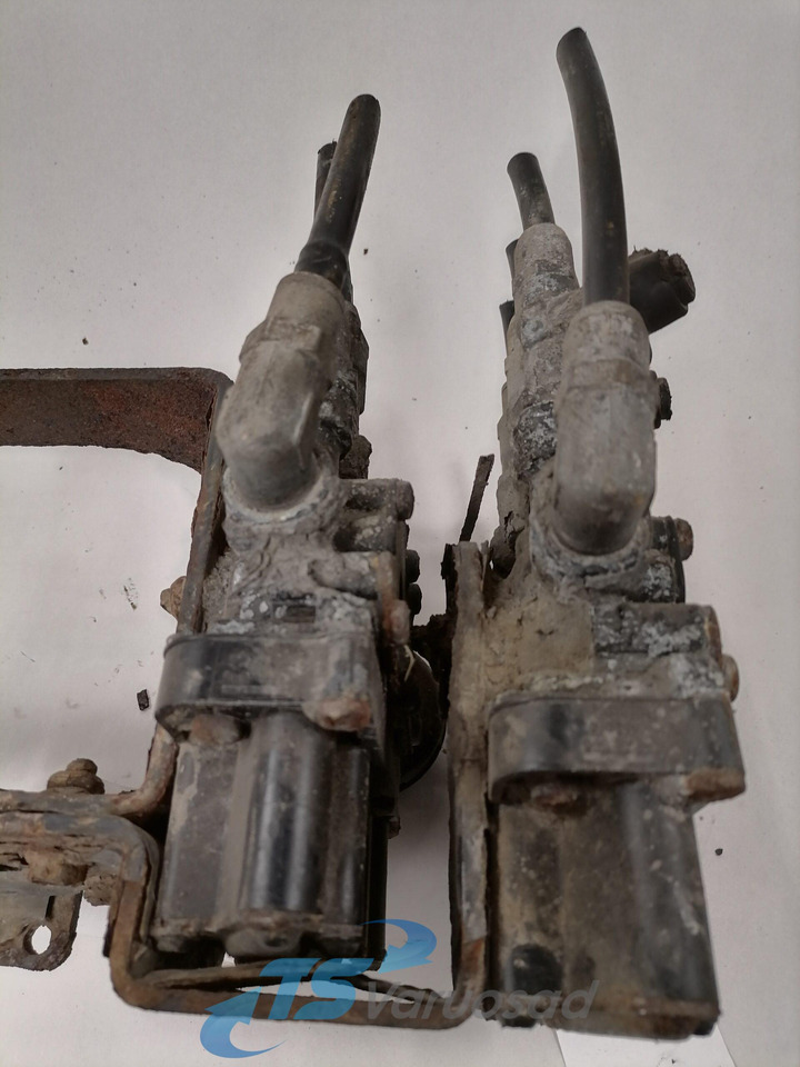 Volvo Air suspension control valve, ECAS 20514449 - Valve de frein pour Camion: photos 3 Volvo Air suspension control valve, ECAS 20514449 - Valve de frein pour Camion: photos 3