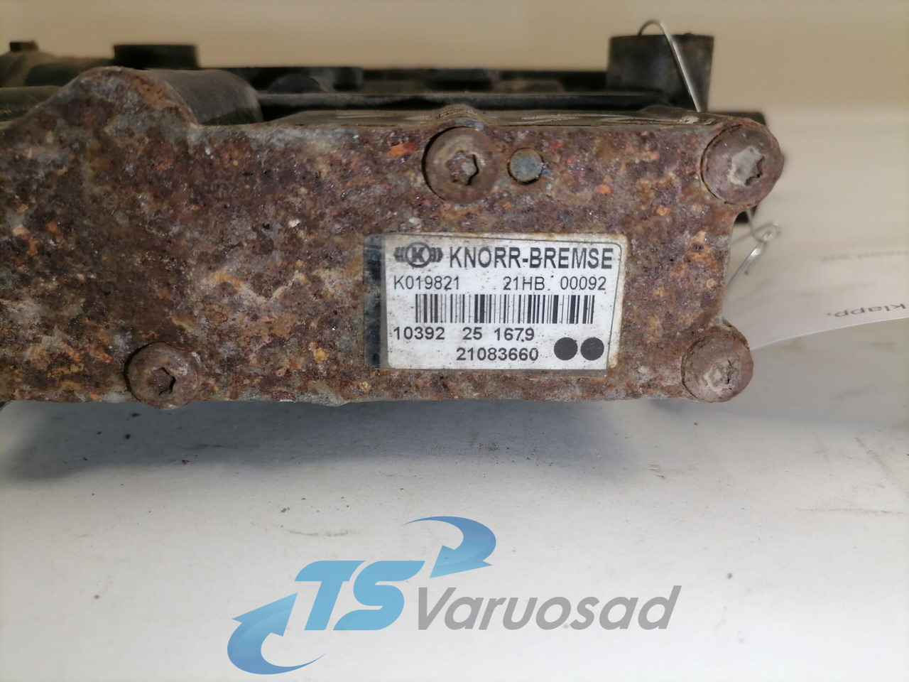 Volvo Air suspension control valve, ECAS 21083660 - Valve de frein pour Camion: photos 4 Volvo Air suspension control valve, ECAS 21083660 - Valve de frein pour Camion: photos 4