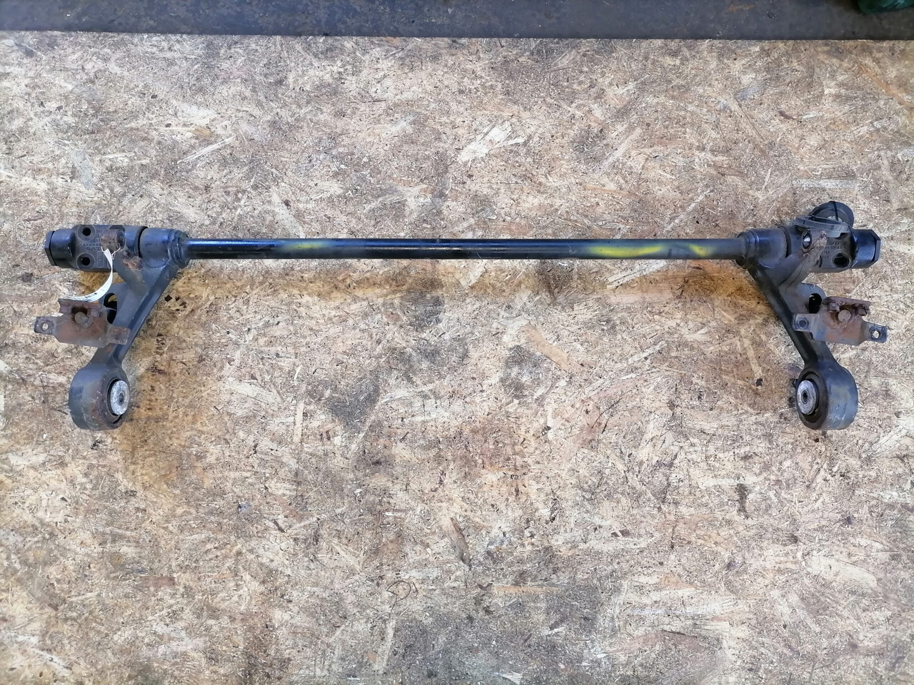 Volvo Anti-roll bar 3198853 - Suspension de cabine pour Camion: photos 5 Volvo Anti-roll bar 3198853 - Suspension de cabine pour Camion: photos 5