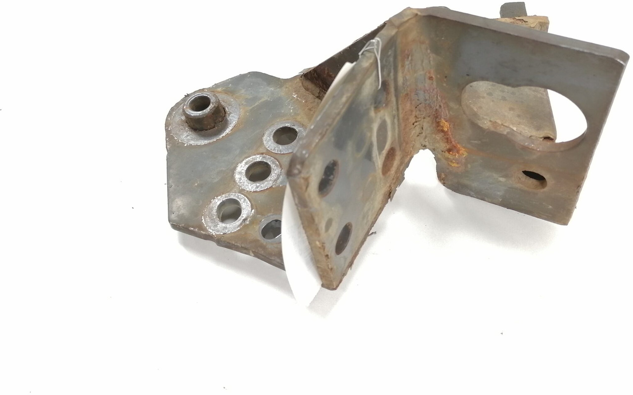 Volvo Bumper bracket 20499243 - Pare-chocs pour Camion: photos 3 Volvo Bumper bracket 20499243 - Pare-chocs pour Camion: photos 3