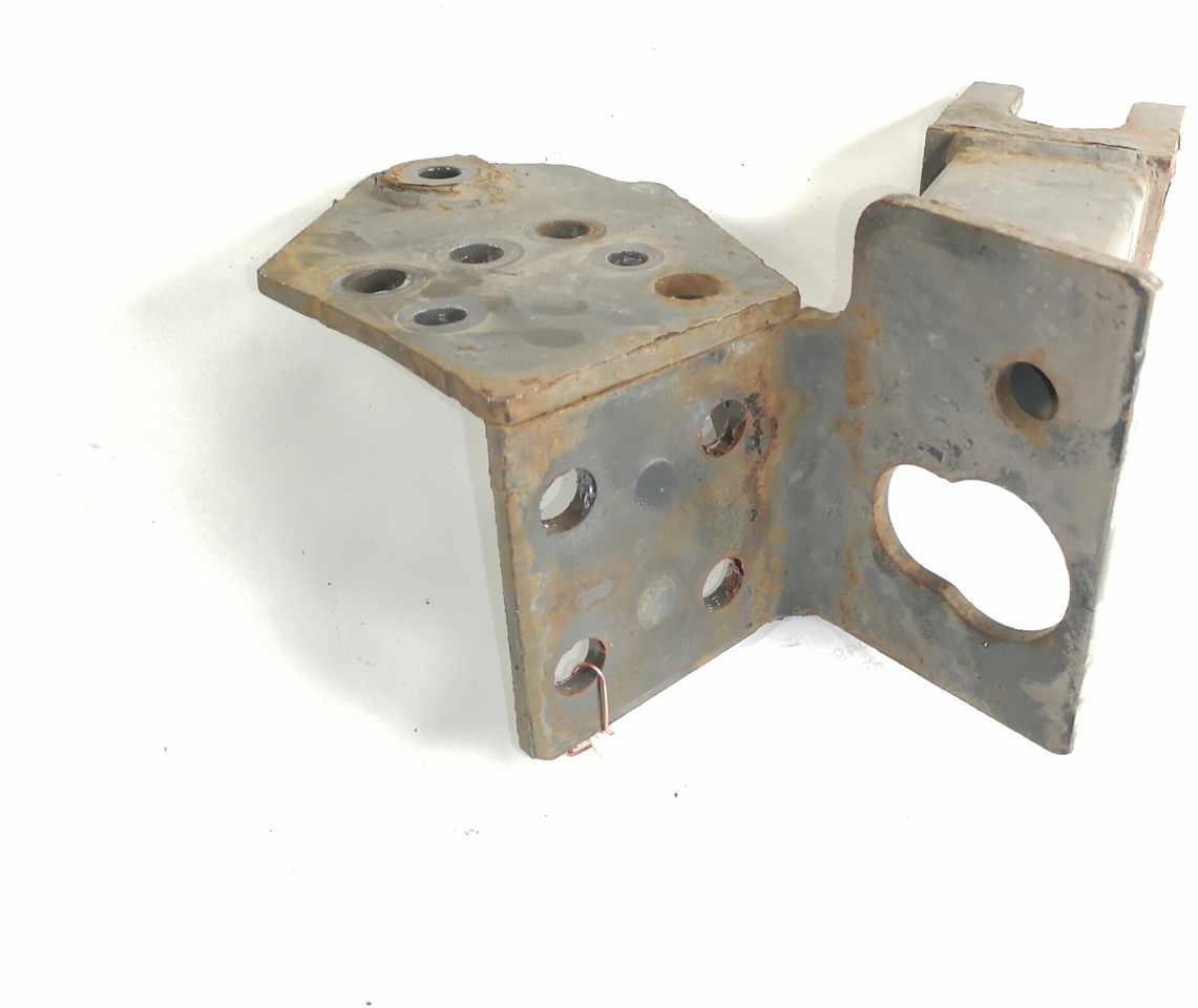 Volvo Bumper bracket 20499244 - Pare-chocs pour Camion: photos 4 Volvo Bumper bracket 20499244 - Pare-chocs pour Camion: photos 4