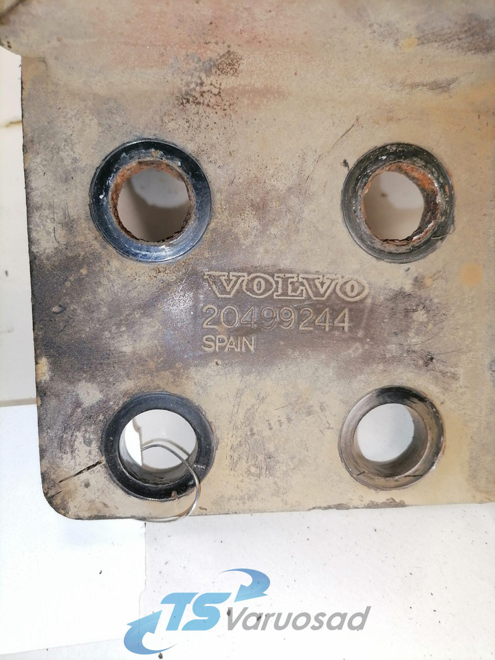 Volvo Bumper bracket 20499244 - Pare-chocs pour Camion: photos 3 Volvo Bumper bracket 20499244 - Pare-chocs pour Camion: photos 3