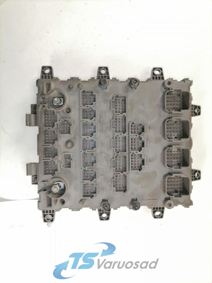 Volvo Central electric unit 5010590677 - Fusible pour Camion: photos 5 Volvo Central electric unit 5010590677 - Fusible pour Camion: photos 5