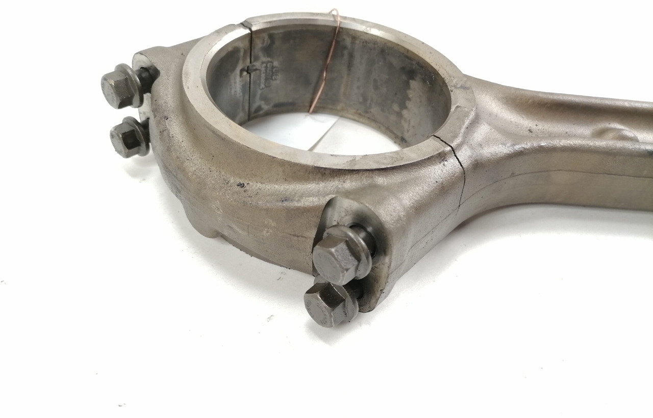 Volvo Connecting rod 20897068 - Pistons/ Anneaux/ Manchons pour Camion: photos 3 Volvo Connecting rod 20897068 - Pistons/ Anneaux/ Manchons pour Camion: photos 3