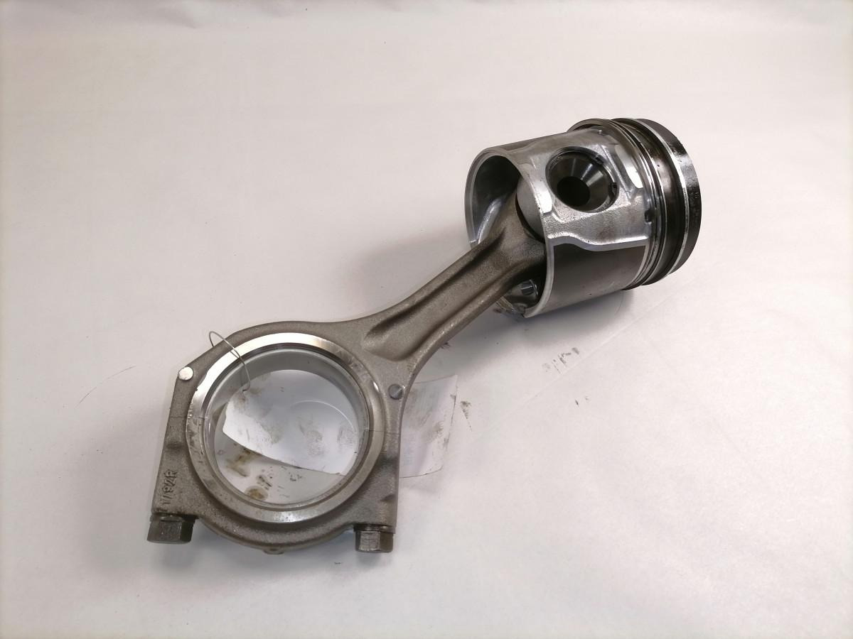 Volvo Connecting rod + piston 20980449 - Pistons/ Anneaux/ Manchons pour Camion: photos 5 Volvo Connecting rod + piston 20980449 - Pistons/ Anneaux/ Manchons pour Camion: photos 5