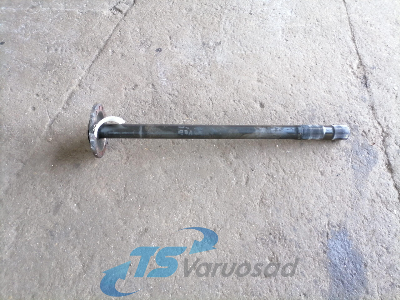 Volvo Drive shaft 20836831 - Demi arbre pour Camion: photos 1 Volvo Drive shaft 20836831 - Demi arbre pour Camion: photos 1