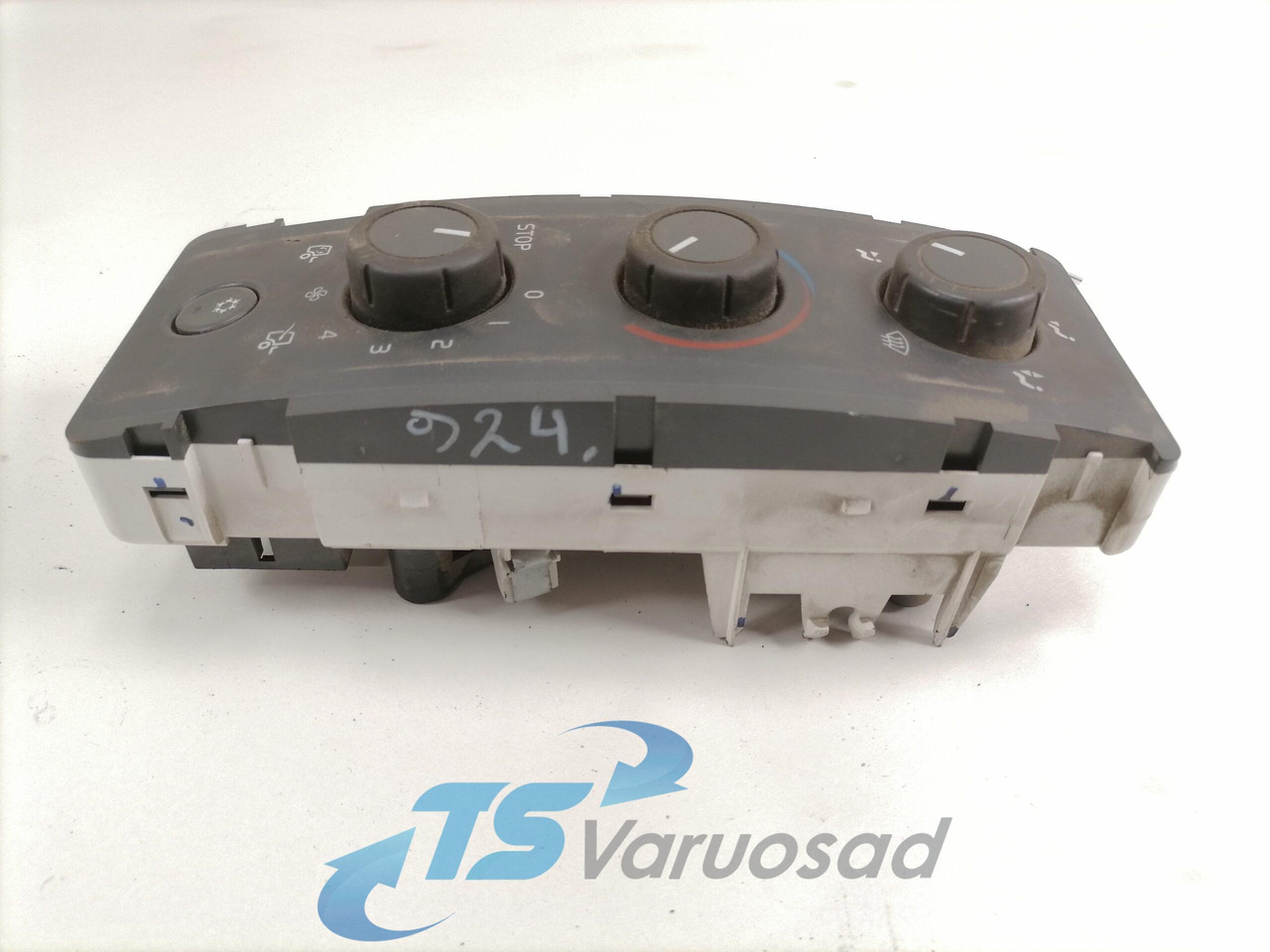 Volvo Ecu, CCM N102194C - Chauffage/ Ventilation pour Camion: photos 2 Volvo Ecu, CCM N102194C - Chauffage/ Ventilation pour Camion: photos 2