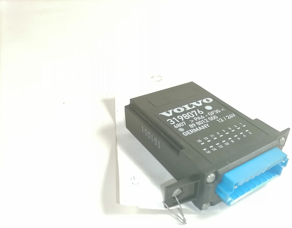 Volvo Ecu, door lock 3198076 - Bloc de gestion pour Camion: photos 1 Volvo Ecu, door lock 3198076 - Bloc de gestion pour Camion: photos 1