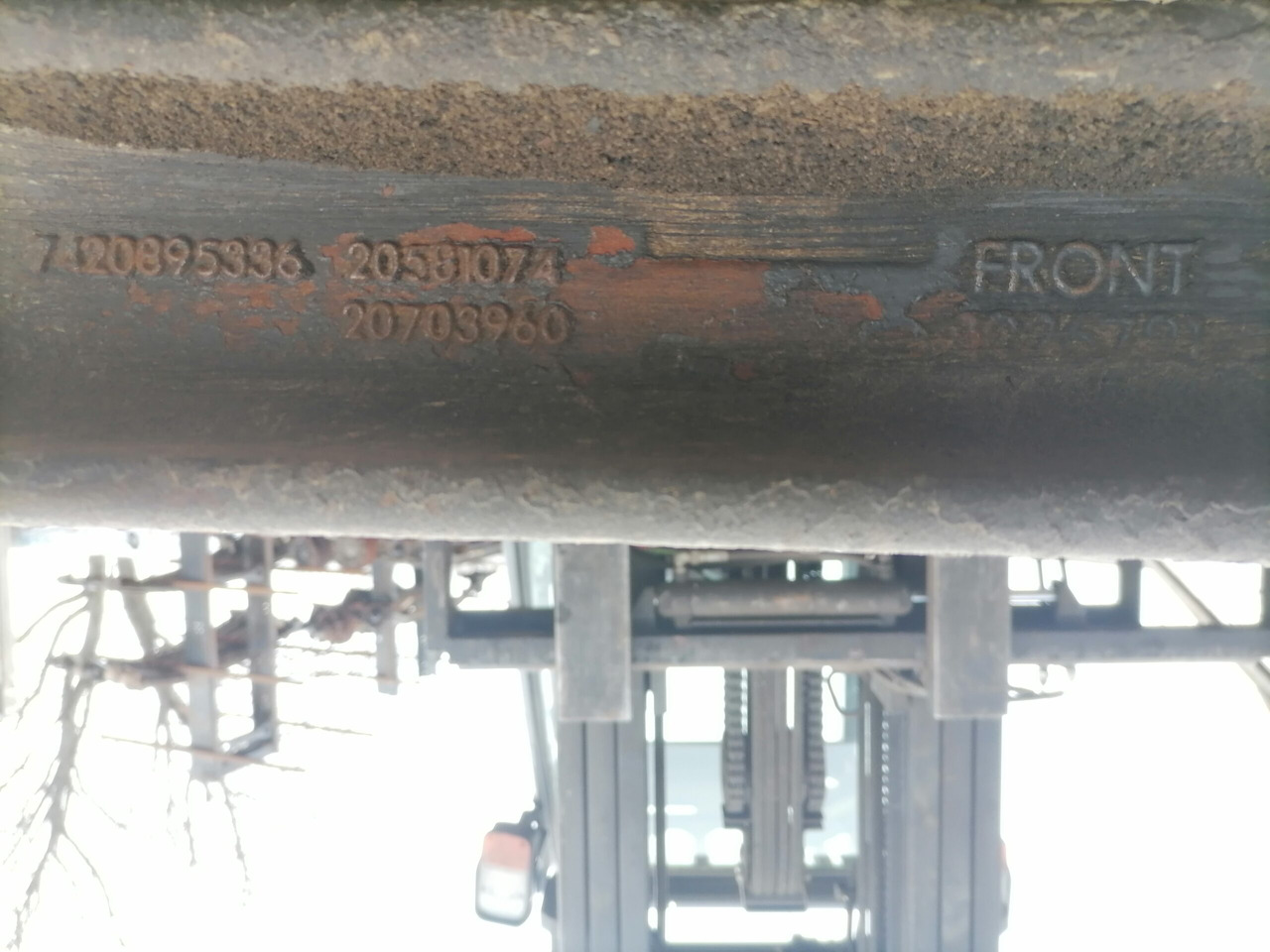 Volvo First axel housing 20581073 - Essieu avant pour Camion: photos 3 Volvo First axel housing 20581073 - Essieu avant pour Camion: photos 3