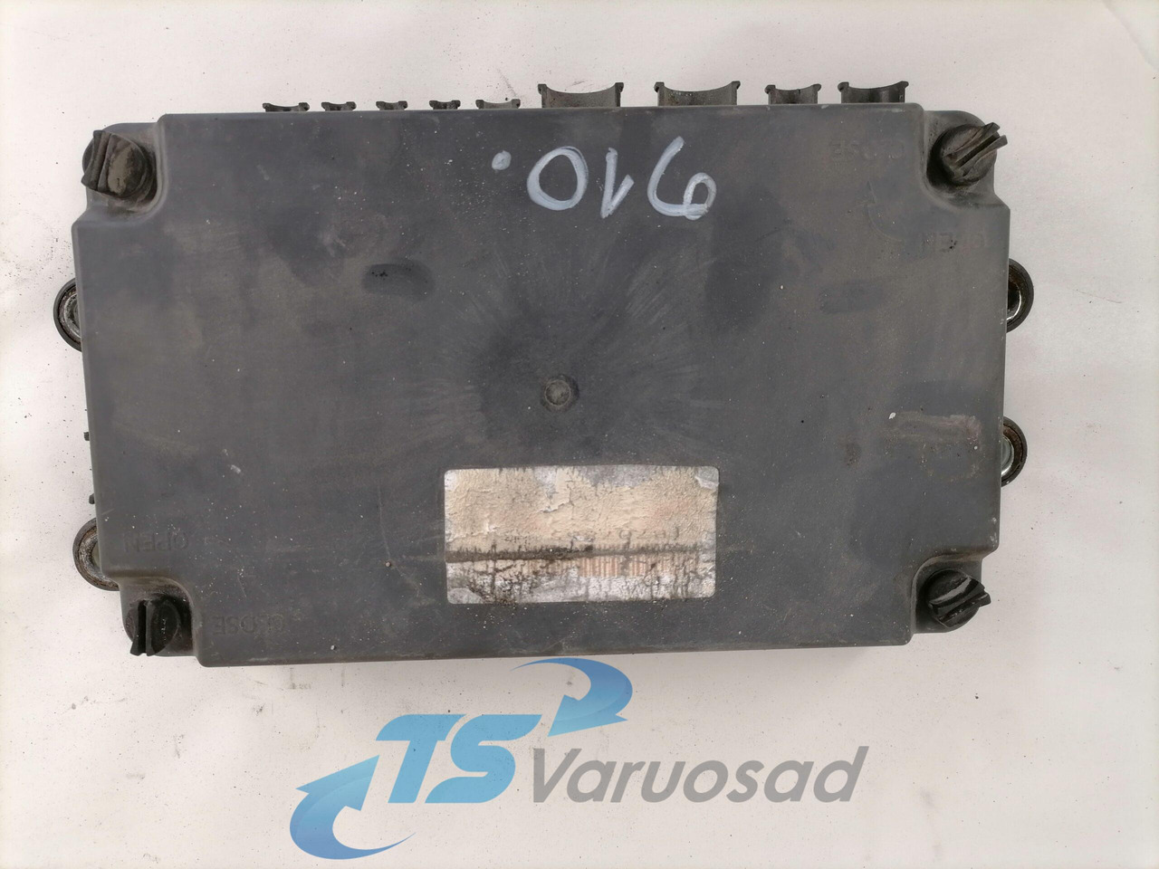 Volvo Fuse box 21717590 - Fusible pour Camion: photos 1 Volvo Fuse box 21717590 - Fusible pour Camion: photos 1