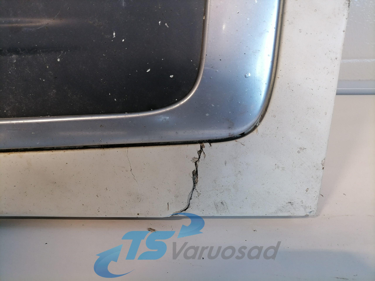 Volvo Grille panel 20398253 - Calandre pour Camion: photos 2 Volvo Grille panel 20398253 - Calandre pour Camion: photos 2