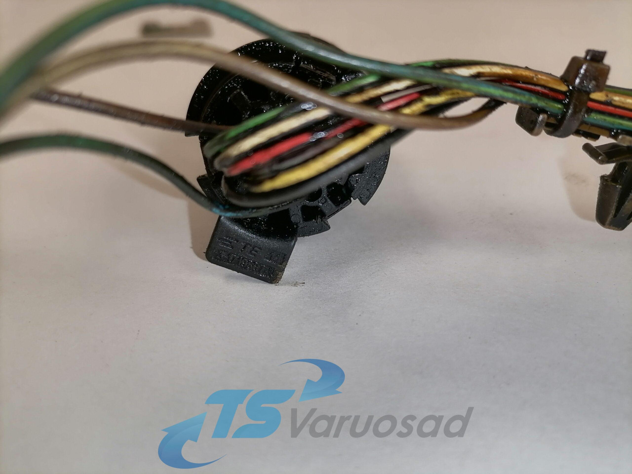 Volvo Injector wiring 22193670 - Pompe à carburant pour Camion: photos 4 Volvo Injector wiring 22193670 - Pompe à carburant pour Camion: photos 4