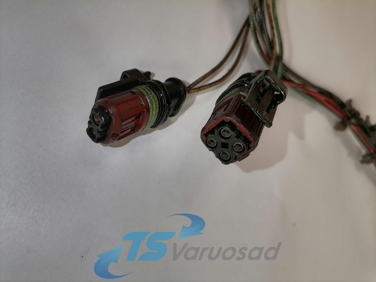 Volvo Injector wiring 22193671 - Pompe à carburant pour Camion: photos 2 Volvo Injector wiring 22193671 - Pompe à carburant pour Camion: photos 2