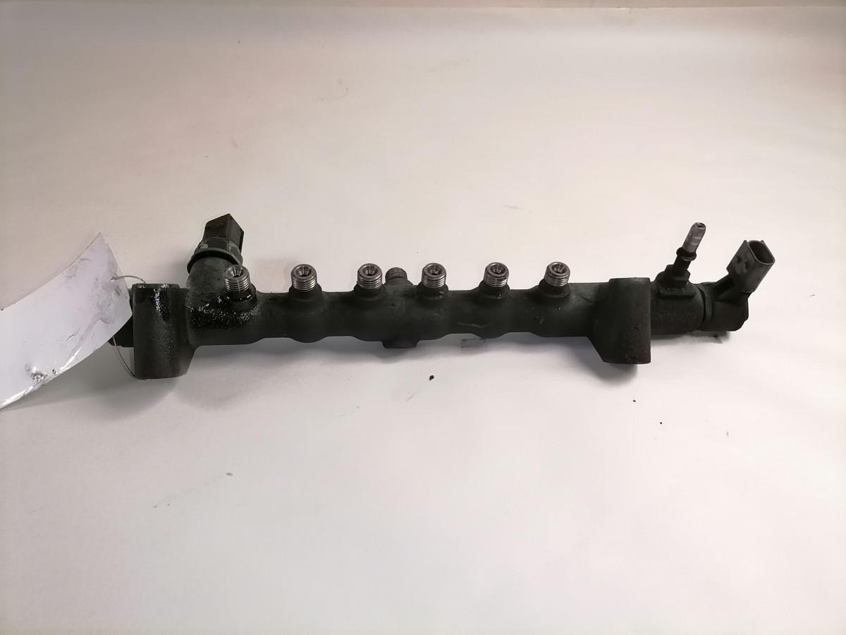 Volvo Kütuselatt 21675446 - Préparation du carburant pour Camion: photos 4 Volvo Kütuselatt 21675446 - Préparation du carburant pour Camion: photos 4