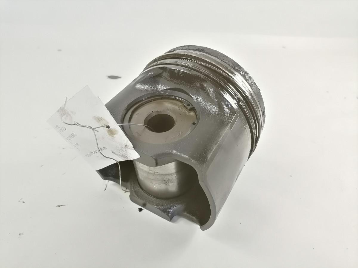 Volvo Piston 22106875 - Pistons/ Anneaux/ Manchons pour Camion: photos 3 Volvo Piston 22106875 - Pistons/ Anneaux/ Manchons pour Camion: photos 3