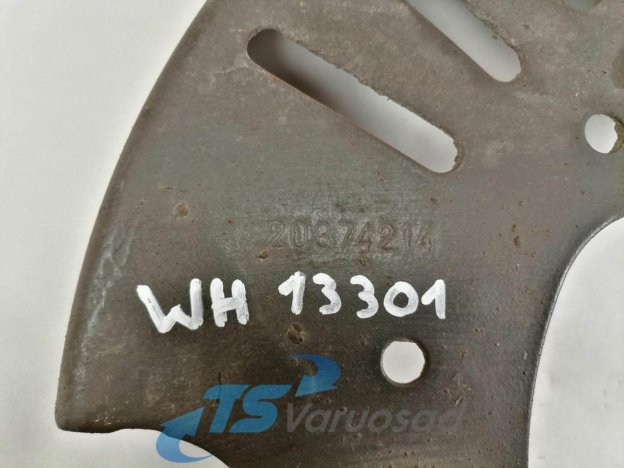 Volvo Porikaitseplekk 20374214 - Pièce universelle pour Camion: photos 2 Volvo Porikaitseplekk 20374214 - Pièce universelle pour Camion: photos 2