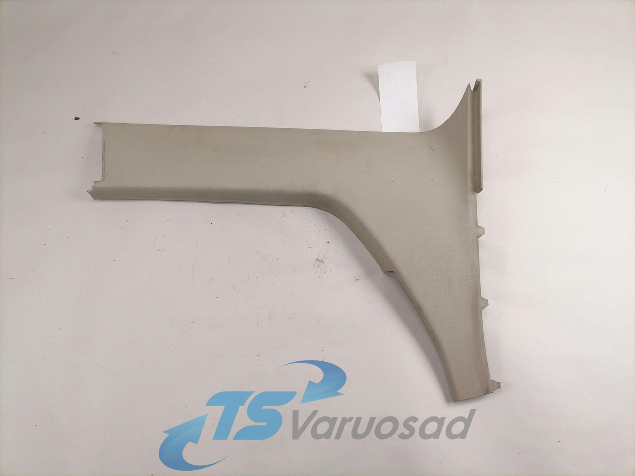 Volvo Salongi plastik 82871534 - Pièce universelle pour Camion: photos 1 Volvo Salongi plastik 82871534 - Pièce universelle pour Camion: photos 1