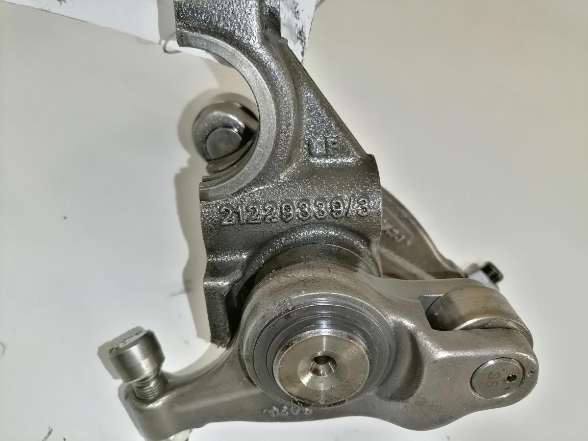 Volvo Set of rockers with shaft 21796360 - Pièce universelle pour Camion: photos 4 Volvo Set of rockers with shaft 21796360 - Pièce universelle pour Camion: photos 4