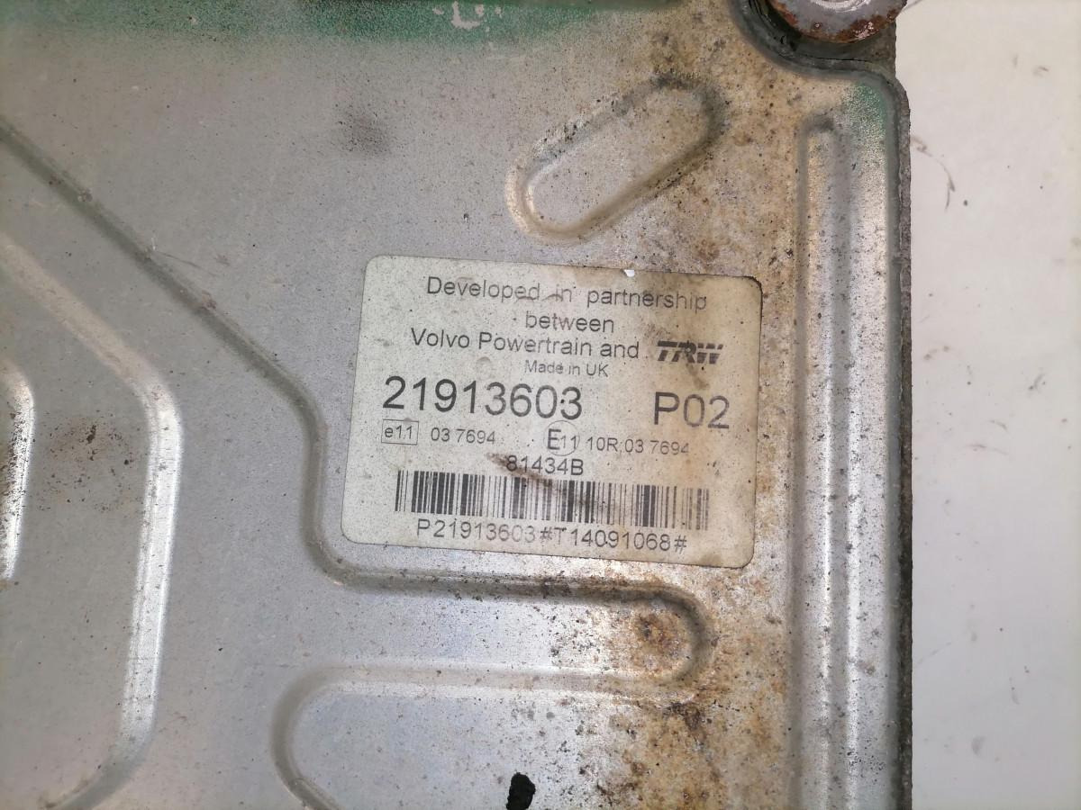 Volvo Volvo EMS juhtplokk, D8K280 21913603 - Bloc de gestion pour Camion: photos 4 Volvo Volvo EMS juhtplokk, D8K280 21913603 - Bloc de gestion pour Camion: photos 4