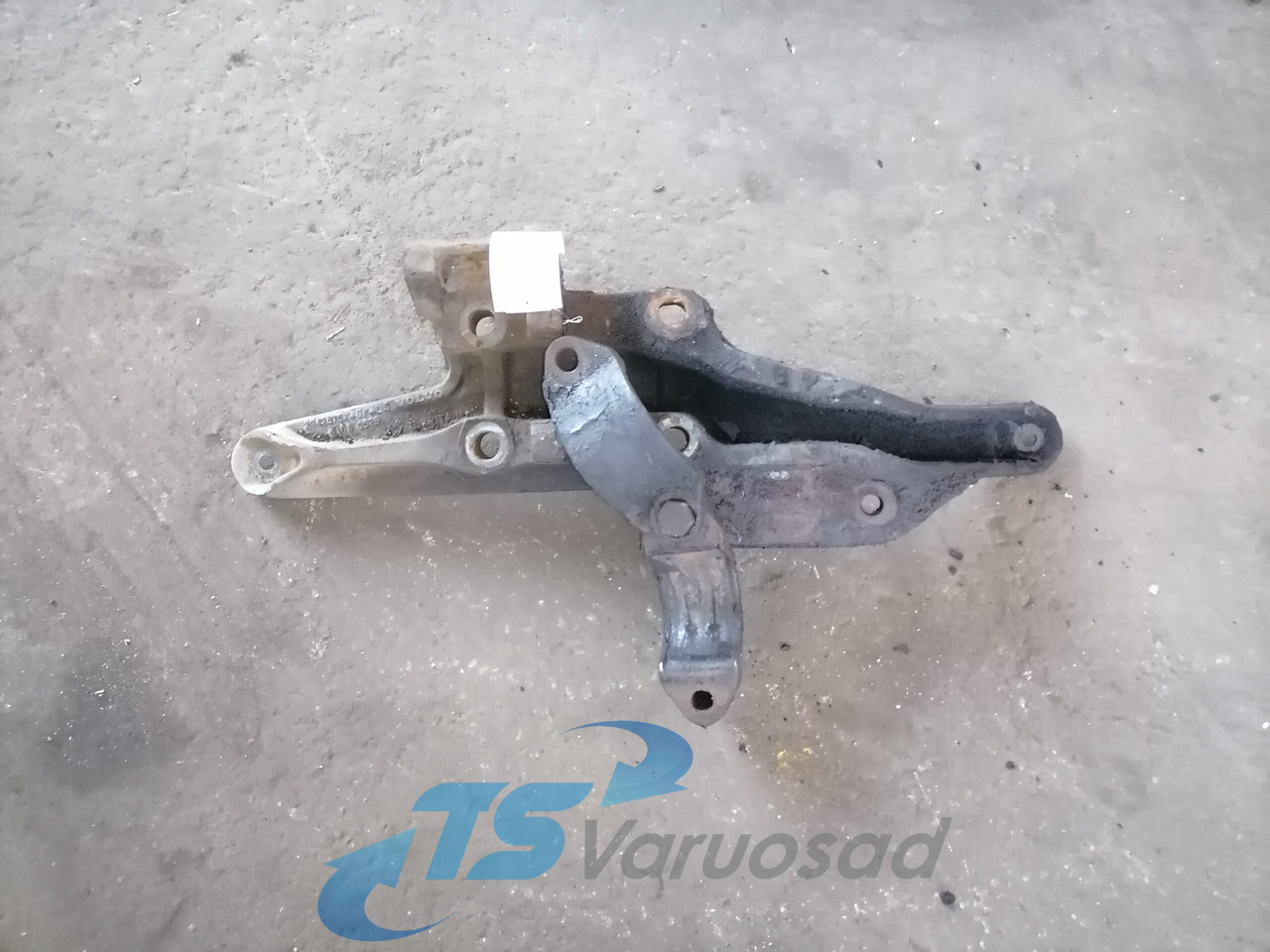 Volvo Volvo drive axle / axle mounting / airbag carrier 20428752 - Essieu et pièces pour Camion: photos 3 Volvo Volvo drive axle / axle mounting / airbag carrier 20428752 - Essieu et pièces pour Camion: photos 3