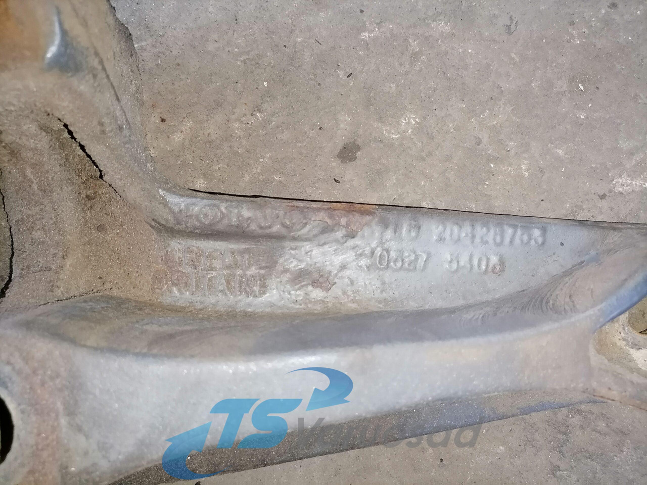 Volvo Volvo drive axle / axle mounting / airbag carrier 20428753 - Essieu et pièces pour Camion: photos 2 Volvo Volvo drive axle / axle mounting / airbag carrier 20428753 - Essieu et pièces pour Camion: photos 2