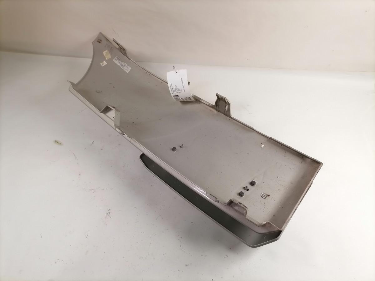 Volvo Volvo kabiini nurgapõsk, parem 20748396 - Calandre pour Camion: photos 3 Volvo Volvo kabiini nurgapõsk, parem 20748396 - Calandre pour Camion: photos 3