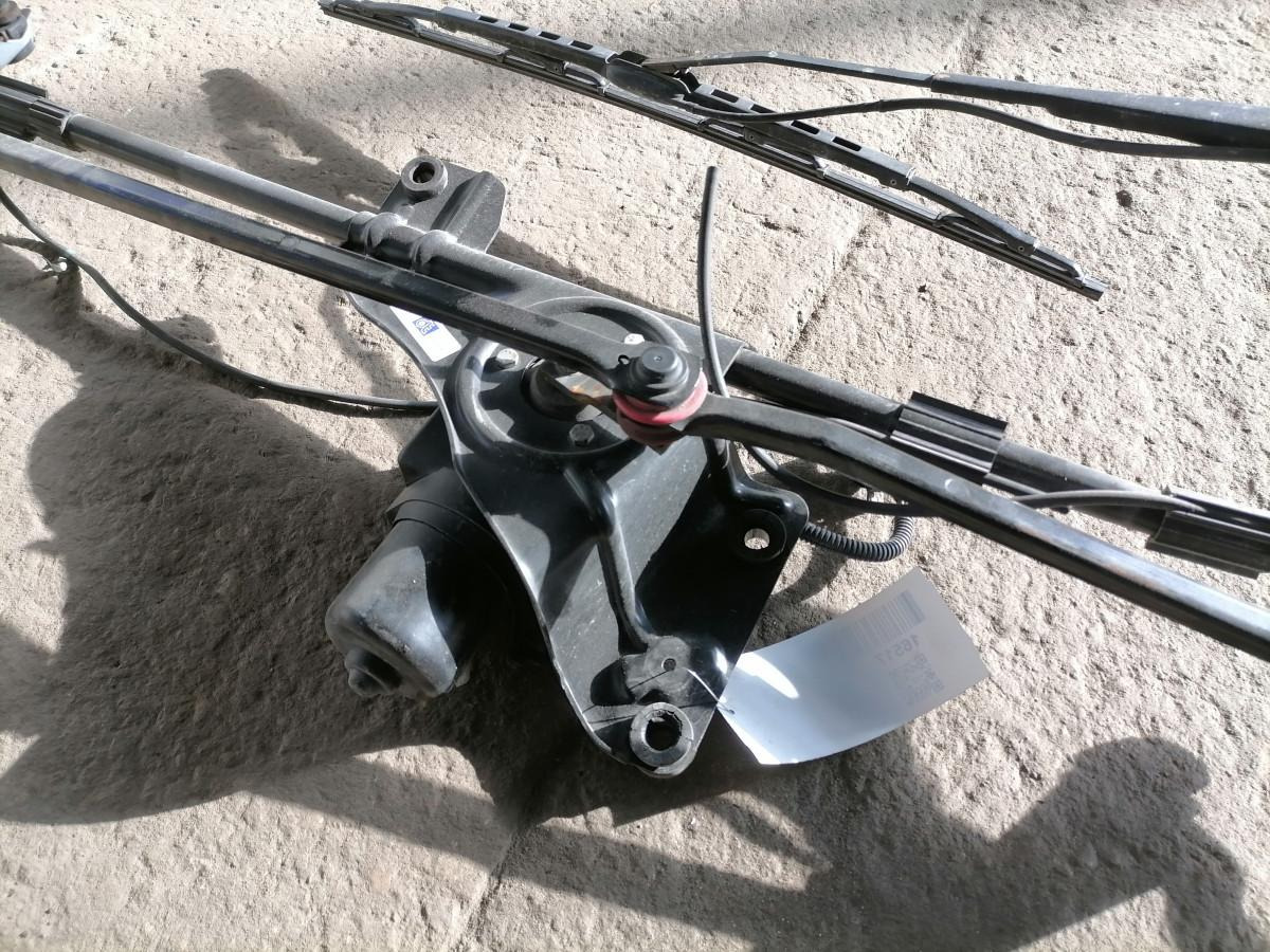 Volvo Wiper frame 688044 - Essuie-glace pour Camion: photos 3 Volvo Wiper frame 688044 - Essuie-glace pour Camion: photos 3