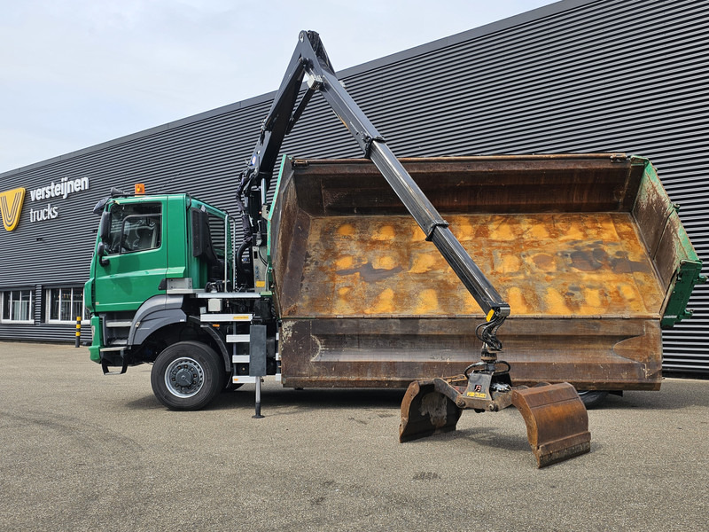 DAF TATRA 6X6 / T158/II / 2 SIDE TIPPER - HMF Z CRANE - Camion benne, Camion grue: photos 3 DAF TATRA 6X6 / T158/II / 2 SIDE TIPPER - HMF Z CRANE - Camion benne, Camion grue: photos 3