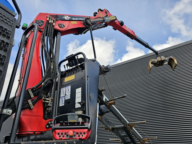 MAN TGS 35.400 / 8x4-4 / CONTAINER SYSTEM / PALFINGER Z CRANE - Camion - système de câble, Camion grue: photos 2 MAN TGS 35.400 / 8x4-4 / CONTAINER SYSTEM / PALFINGER Z CRANE - Camion - système de câble, Camion grue: photos 2