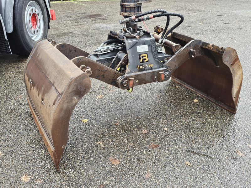 MAN TGS 47.440 BBL / 10X4 HOOKLIFT + Z CRANE - Camion ampliroll, Camion grue: photos 5 MAN TGS 47.440 BBL / 10X4 HOOKLIFT + Z CRANE - Camion ampliroll, Camion grue: photos 5