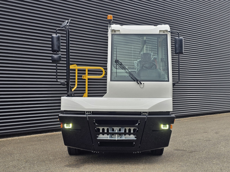 Terberg YT193 / TERMINAL / RANGEERTREKKER / !!NEW!! - Tracteur portuaire: photos 4 Terberg YT193 / TERMINAL / RANGEERTREKKER / !!NEW!! - Tracteur portuaire: photos 4