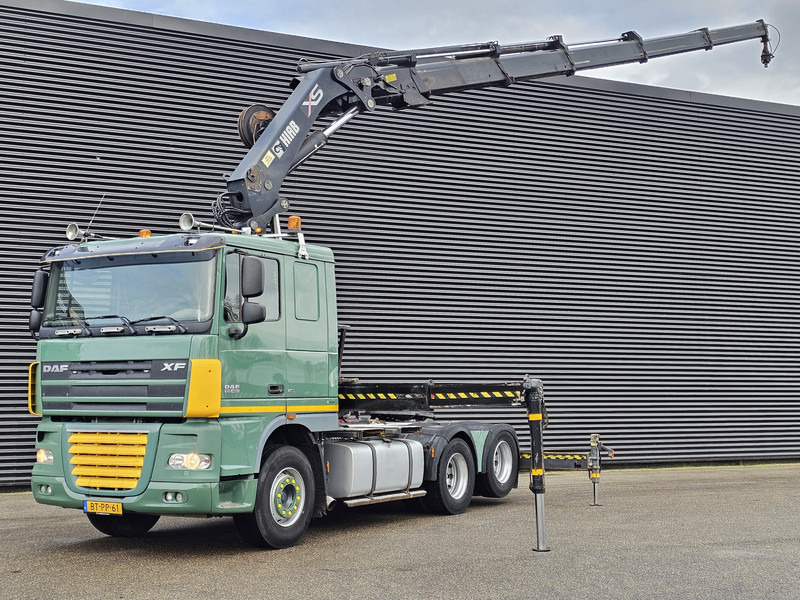 DAF XF 105.460 6X2 / HIAB 37 t/m CRANE / KRAN - Tracteur routier: photos 1 DAF XF 105.460 6X2 / HIAB 37 t/m CRANE / KRAN - Tracteur routier: photos 1