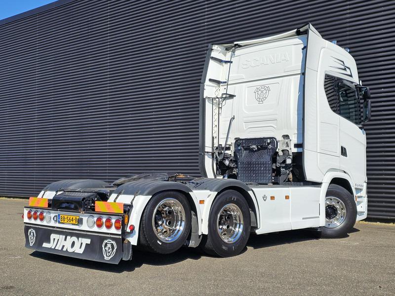 Scania S580 V8 6X2 BOOGIE / FULL AIR / RETARDER - Tracteur routier: photos 3 Scania S580 V8 6X2 BOOGIE / FULL AIR / RETARDER - Tracteur routier: photos 3