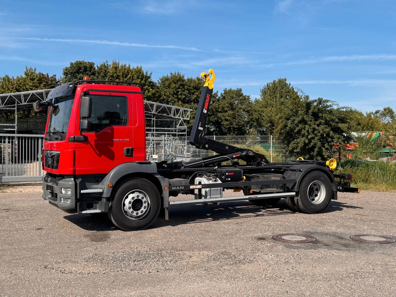 MAN 18.340 HIAB mit hydr. C-Verr. | Klima | Sperrdif - Camion ampliroll: photos 1 MAN 18.340 HIAB mit hydr. C-Verr. | Klima | Sperrdif - Camion ampliroll: photos 1