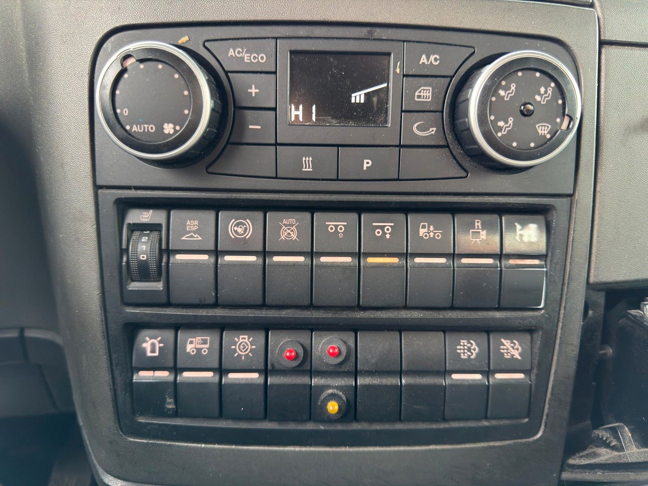 MAN 26.360 TGS Pafinger PK12002 Glaskipper 2 Trennw. — crédit-bail MAN 26.360 TGS Pafinger PK12002 Glaskipper 2 Trennw.: photos 14