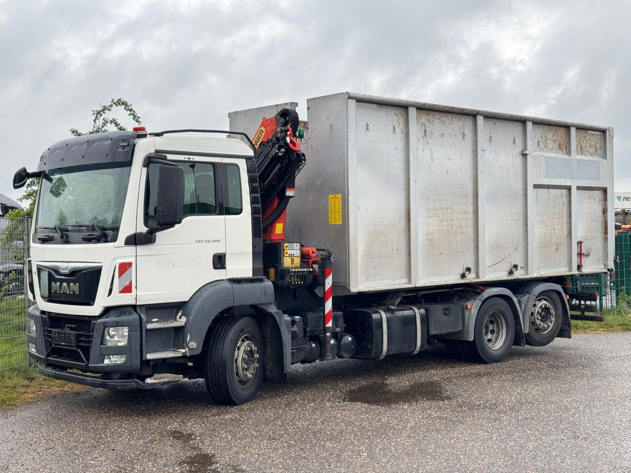 Camion benne MAN 26.360 TGS Pafinger PK12002 Glaskipper 2 Trennw.: photos 7 Camion benne MAN 26.360 TGS Pafinger PK12002 Glaskipper 2 Trennw.: photos 7