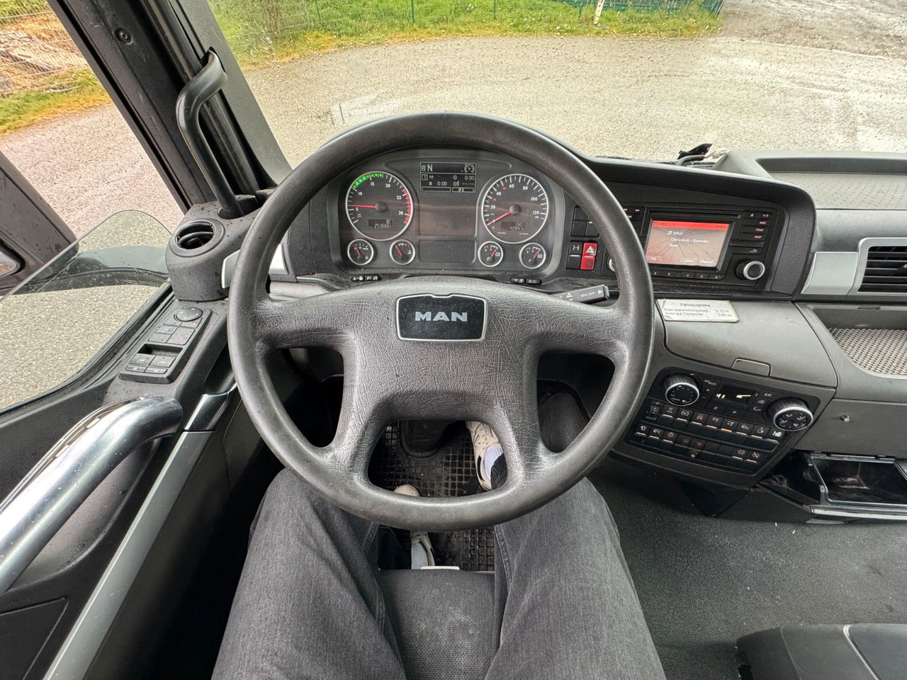 MAN 26.360 TGS Pafinger PK12002 Glaskipper 2 Trennw. — crédit-bail MAN 26.360 TGS Pafinger PK12002 Glaskipper 2 Trennw.: photos 13