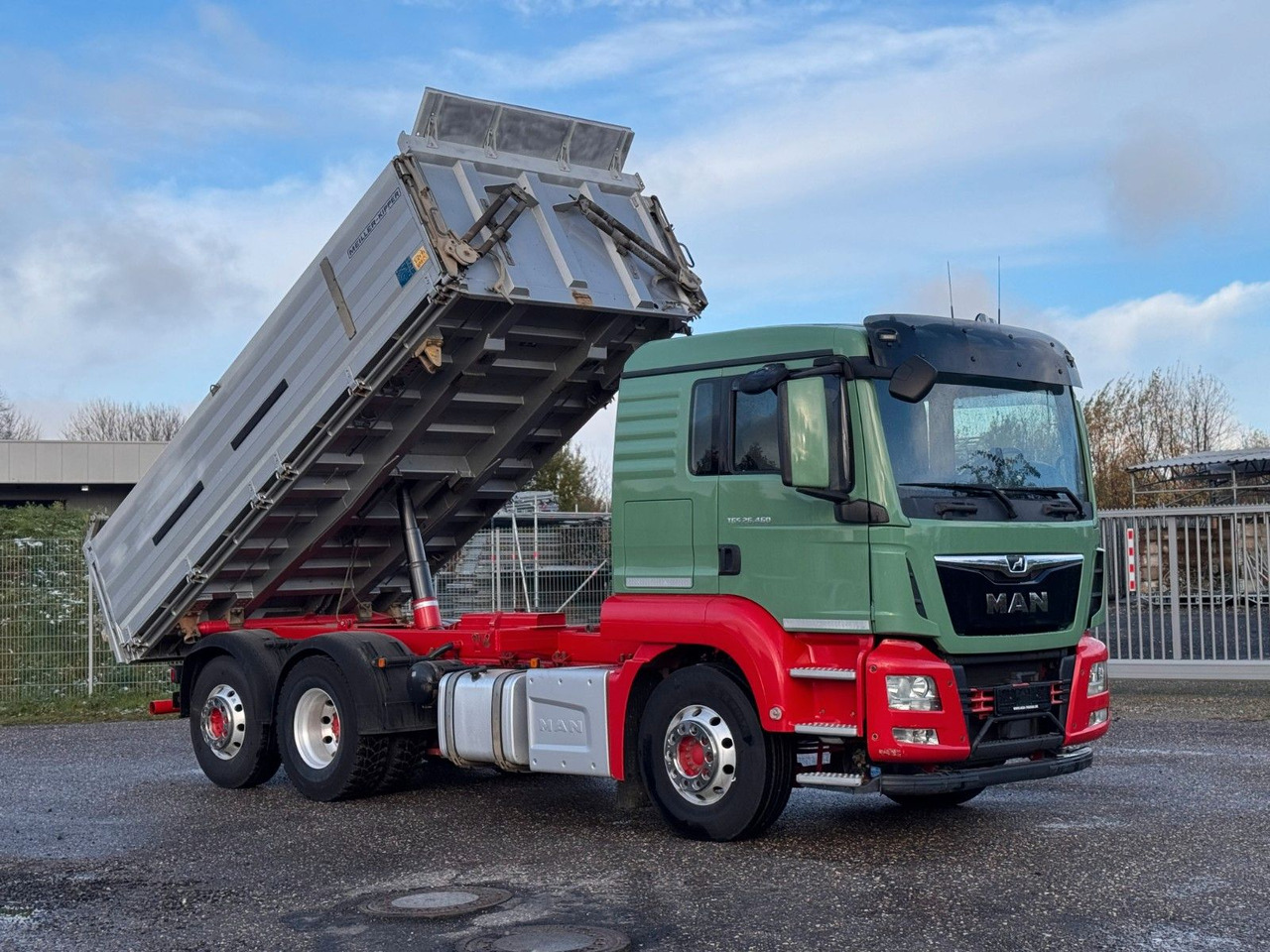 MAN 26.460 6x2 Meiller 3S. Retarder Top Zustand - Camion benne: photos 3 MAN 26.460 6x2 Meiller 3S. Retarder Top Zustand - Camion benne: photos 3